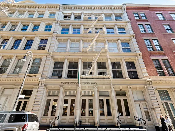 60 Greene St APT 4, New York, NY 10012