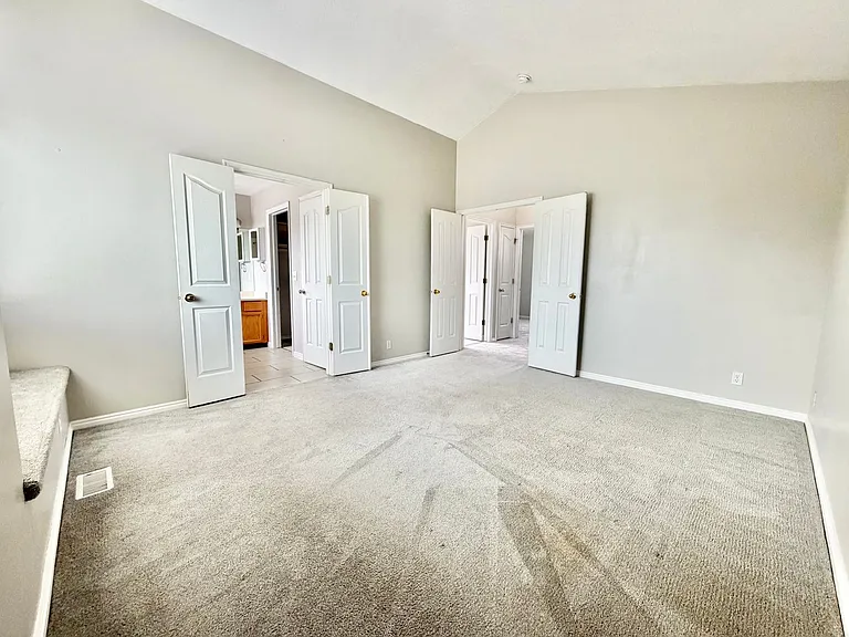 979 E Blue Heron Cir — Photo 7
