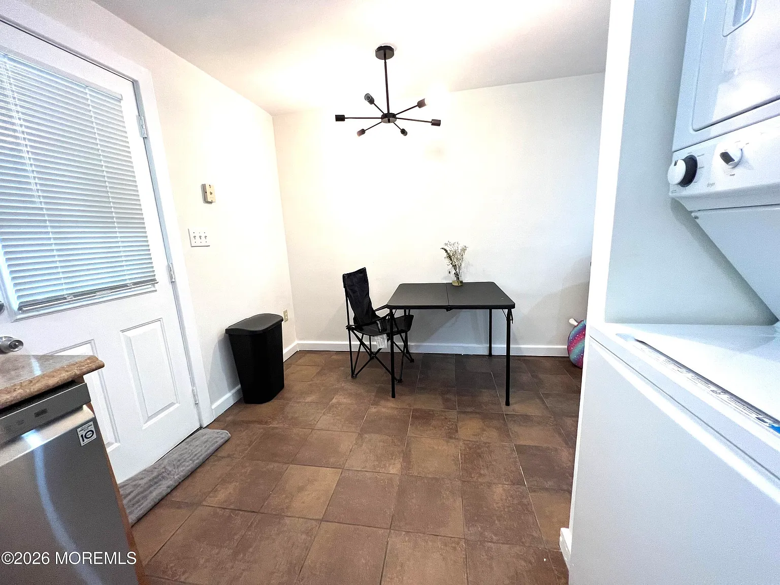 2 bed, 756 sqft, $2,500 — Photo 3