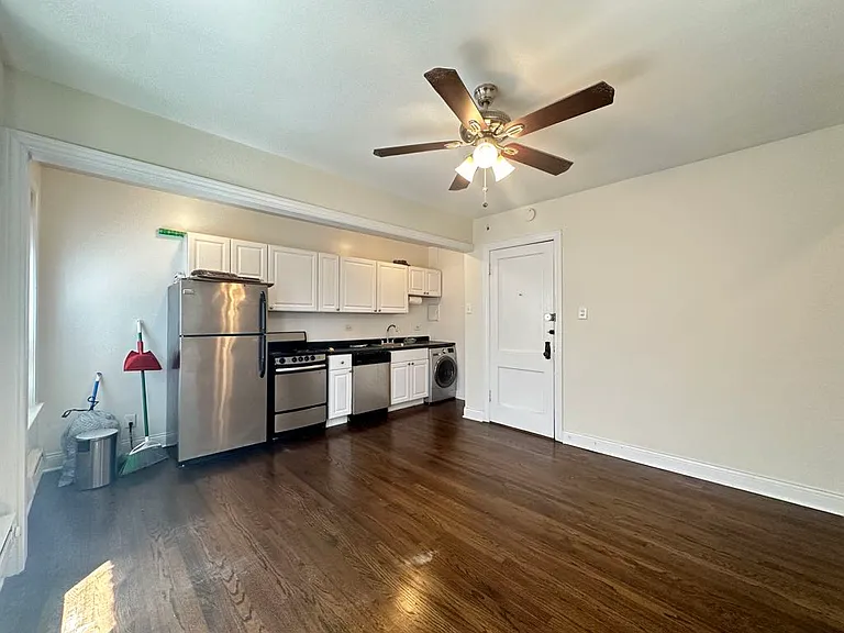 3345 N Marshfield Ave #604 — Photo 12