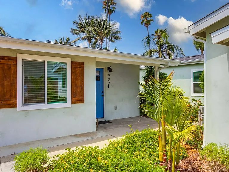 922 Palm Ave #922 — Photo 34