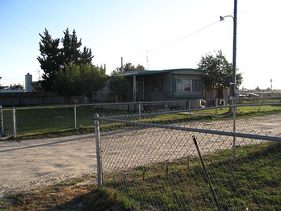 2 BED 1 BTH MOBILE HOME