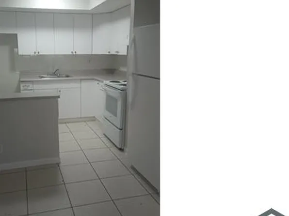 206 NE 3rd St APT 2, Hallandale Beach, FL 33009