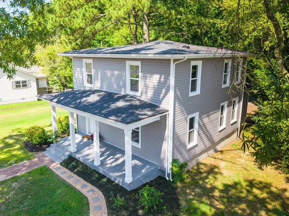 704 Goodes Ferry Rd, South Hill, VA 23970