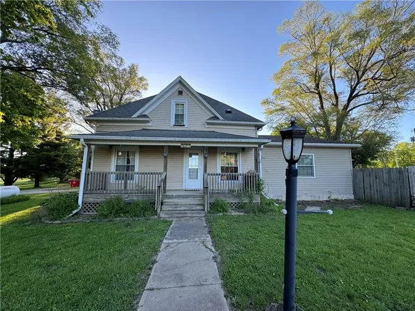621 N Smith St, Burlington Junction, MO 64428