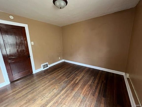 4th image of 2521 Tyrell Dr