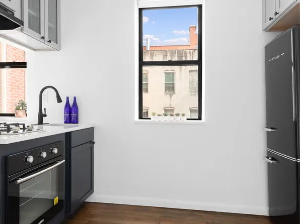 214 Mulberry Street image 3 of 12