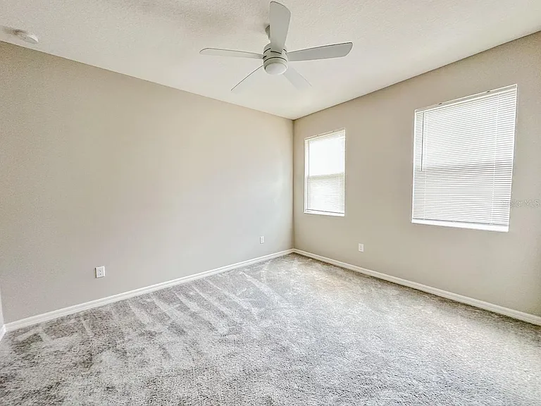 9409 Baraboo Way — Photo 7