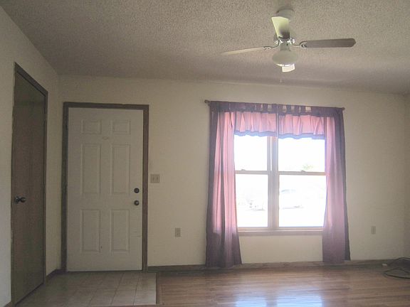 2nd image of 117 Timberlane Cir