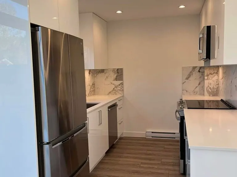4300 Thompson Rd #110 — Photo 14