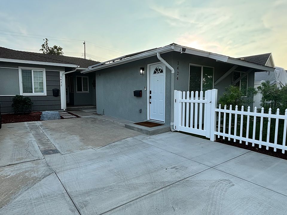 1st image of 1424 E Collins Ave