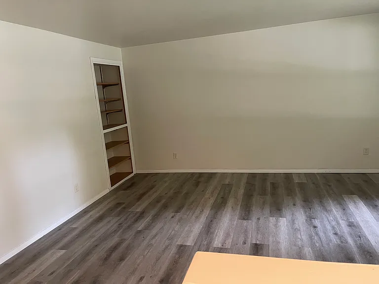 802 Sherry St #1 — Photo 6
