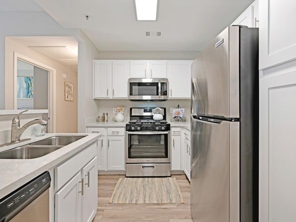 1350 Oak View Cir #335