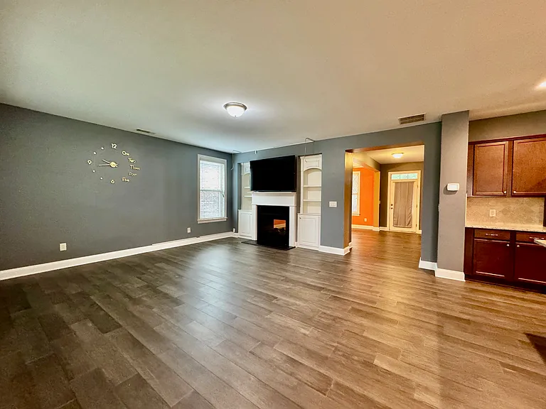 1514 Chelsea Falls Ln — Photo 6