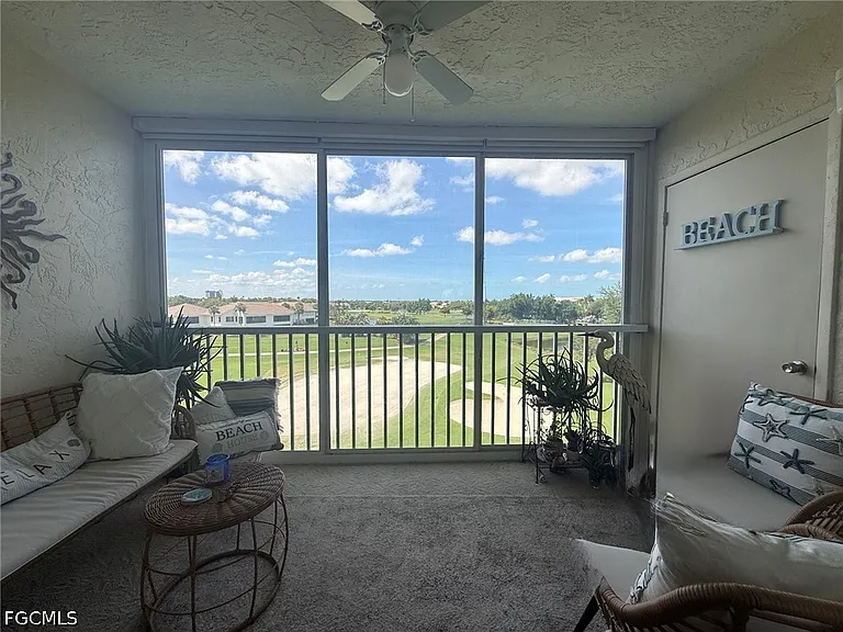 1580 Pine Valley Dr #404 — Photo 3