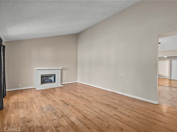 3rd image of 5695 Bloomfield St