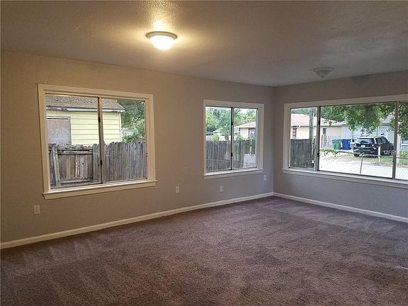 5th image of 8414 N Elmer St