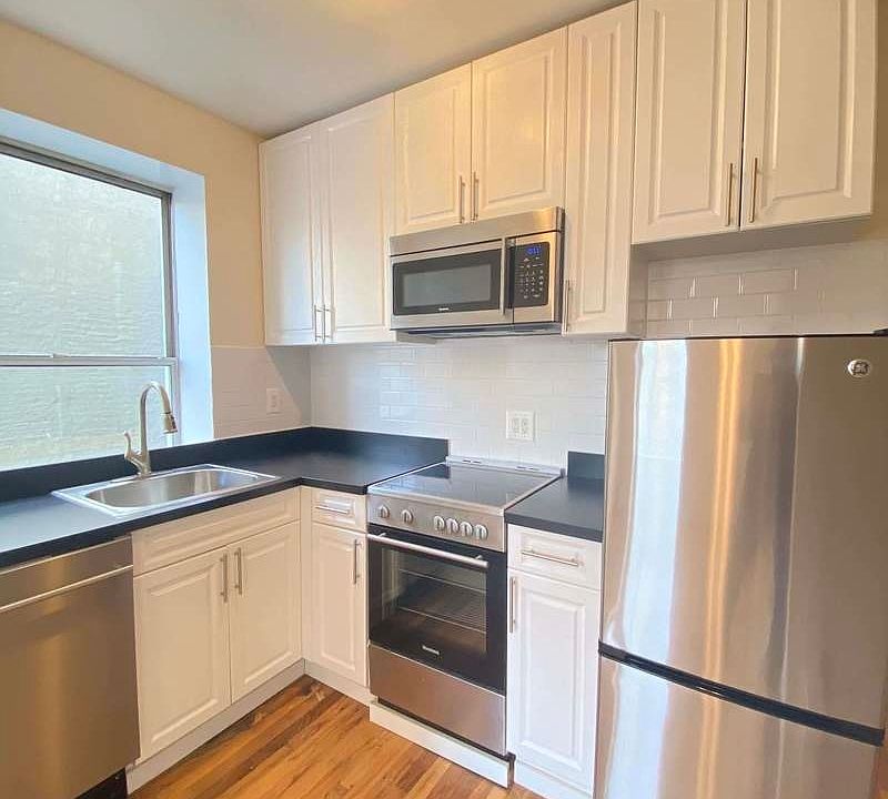 1st image of 417 E 74th St APT 20