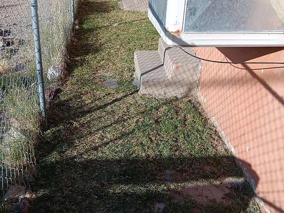 3rd image of 815 N Luna St