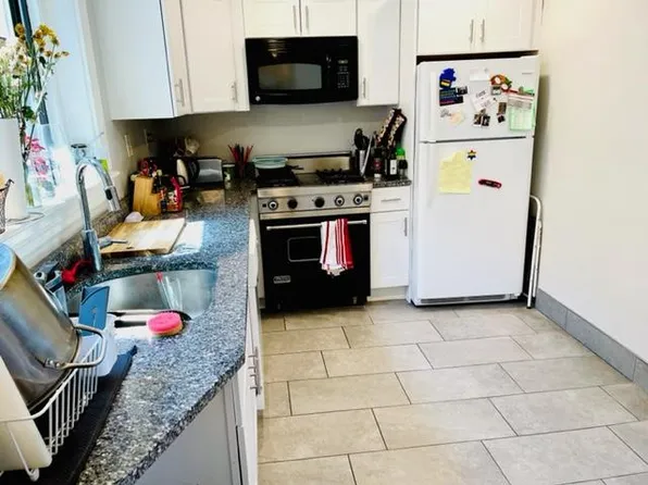 19 Upland Rd #2, Cambridge, MA 02140