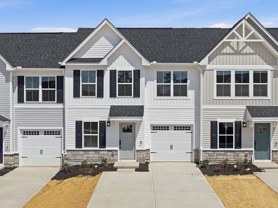 1st image of 424 Moose Meadow Way
