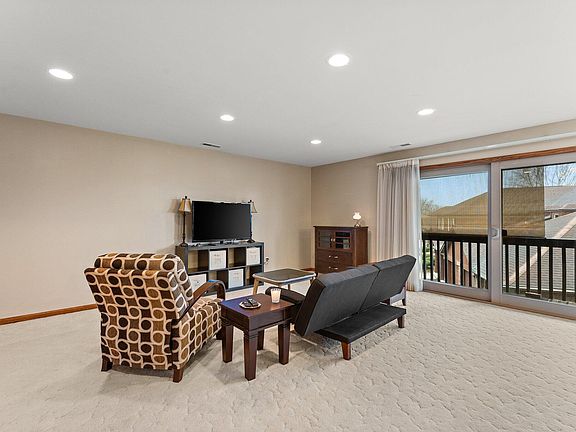 2nd image of 2549 E Lakeshore Dr