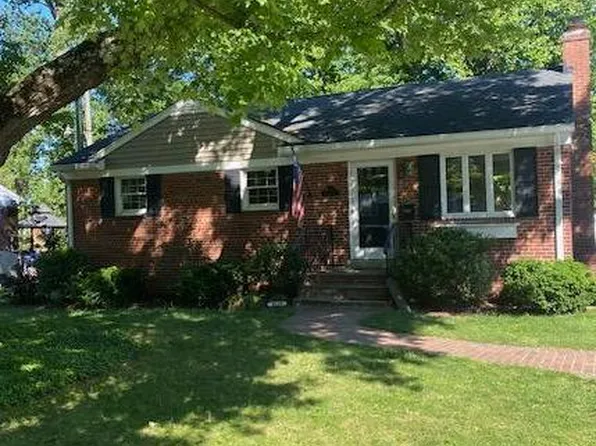3220 Norfolk Ln, Falls Church, VA 22042