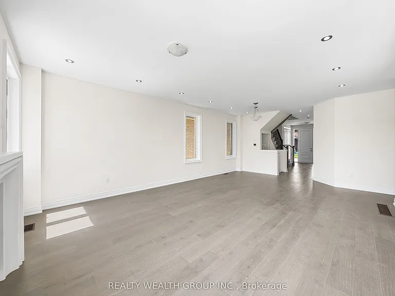 261 Seaview Hts — Photo 7