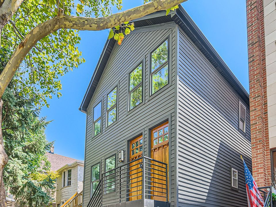 1st image of 1655 W Superior St #2