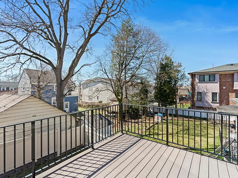 80B Liberty Pl #B — Photo 21