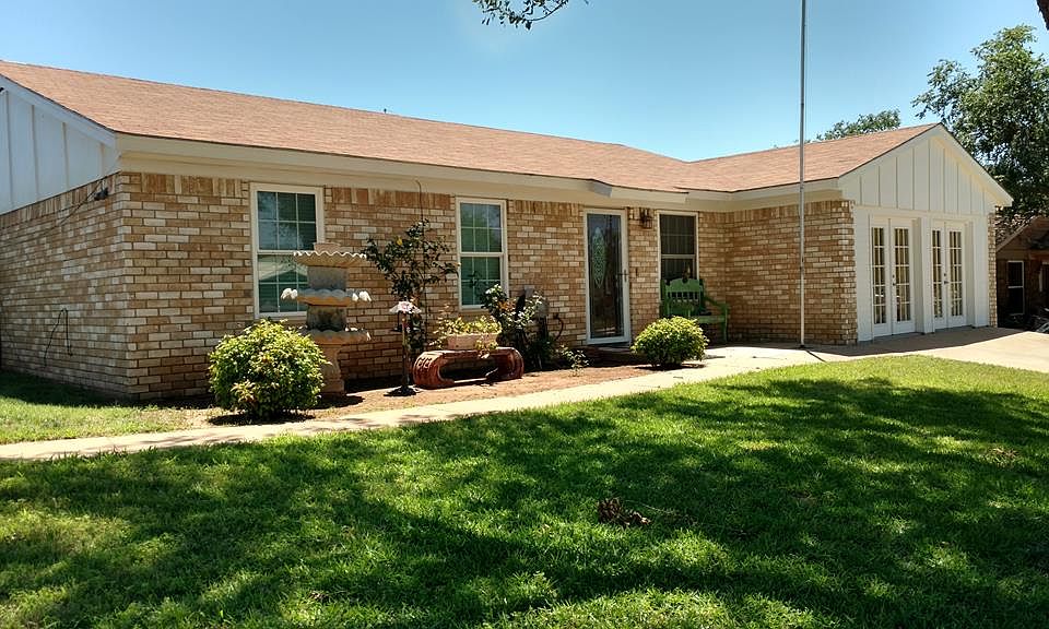 1st image of 3903 Eastridge Dr