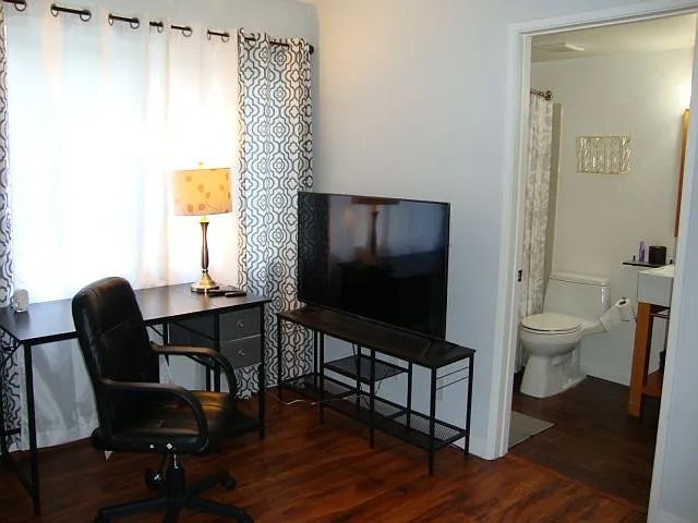 625 E Del Mar Blvd #103