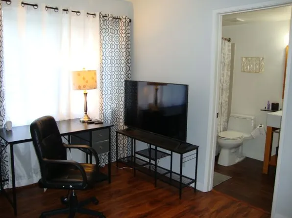 625 E Del Mar Blvd APT 103, Pasadena, CA 91101
