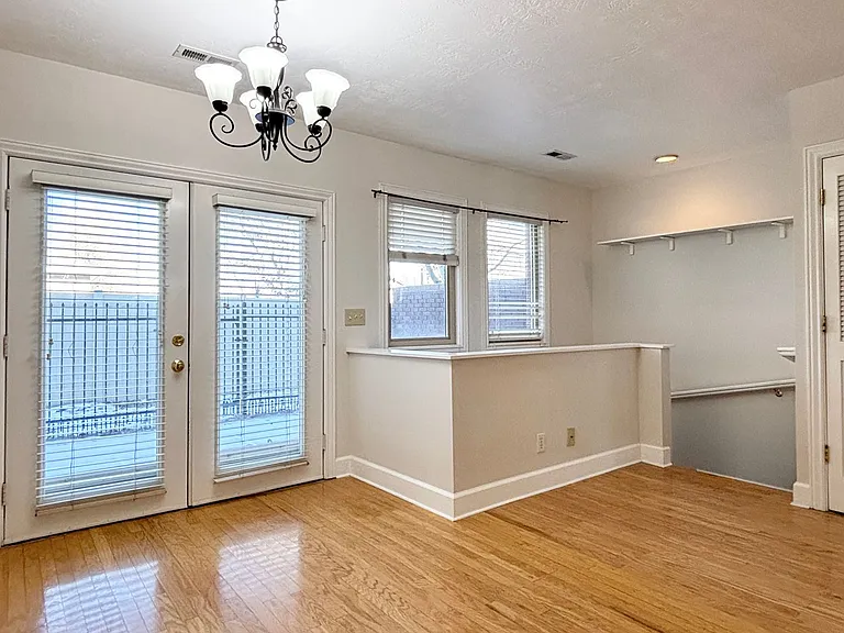 943 E Sage Park Ln — Photo 10