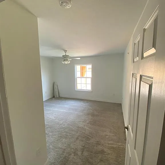 5475 Vineland Rd #8311 — Photo 8