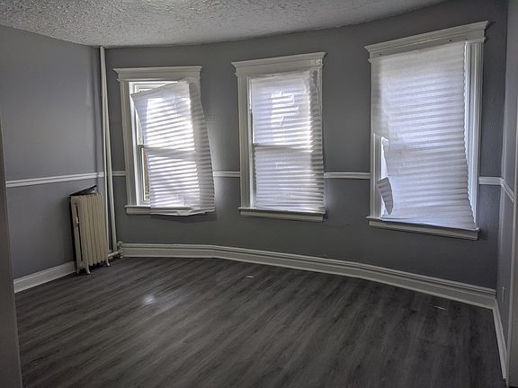 2nd image of 54 Chelsea Ave #1
