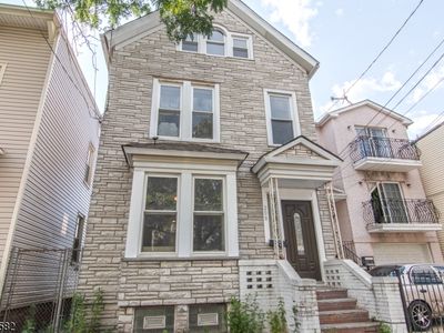 208 Parker St, Newark, NJ, 07104