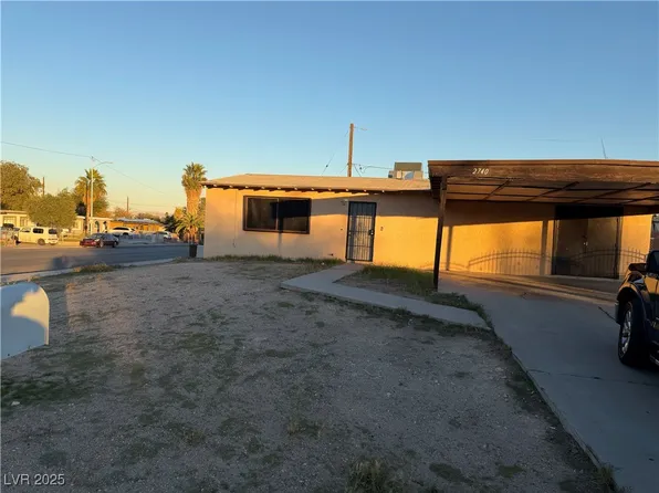 2740 N Bruce St, North Las Vegas, NV 89030