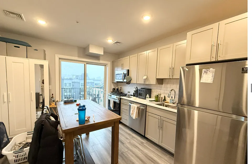 55-57 W 5th St #506