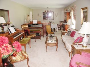 308 Clairmont Dr, Greenwood, SC 29649