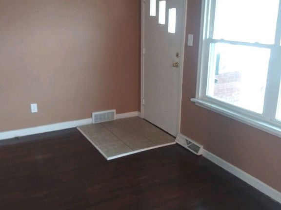4th image of 4305 Brooke St