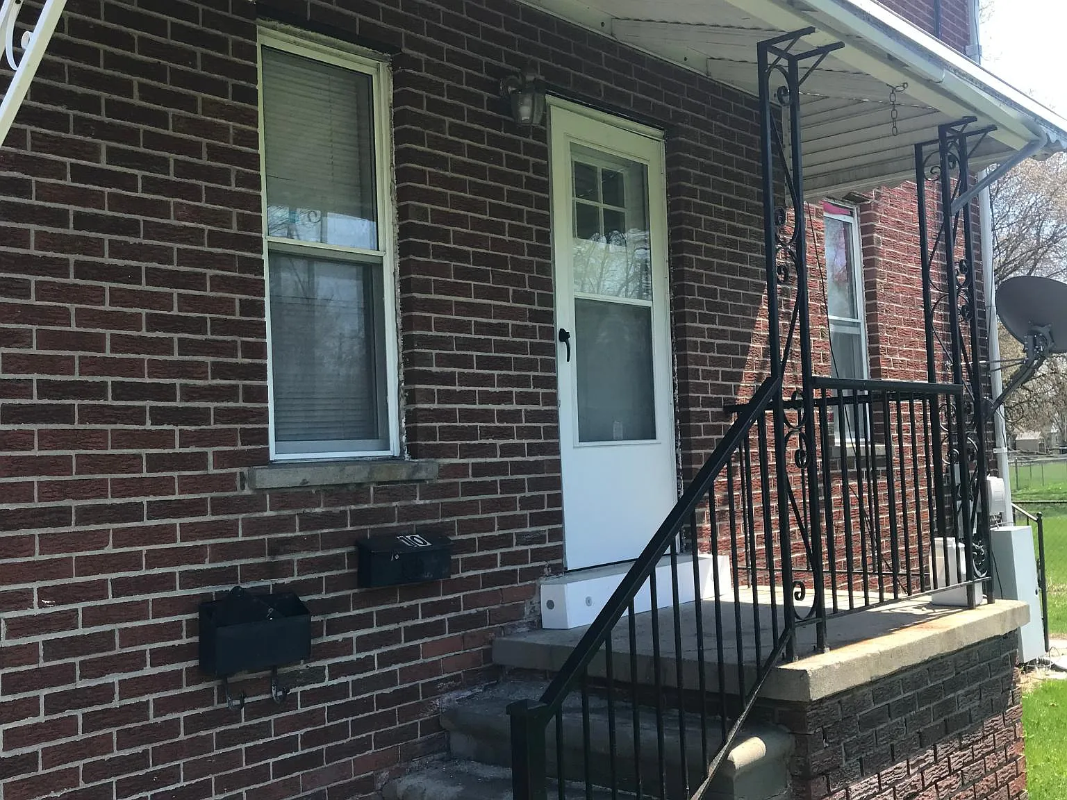2 bed, 850 sqft, $1,000 — Photo 2