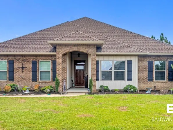2049 Bourbon St, Foley, AL 36535
