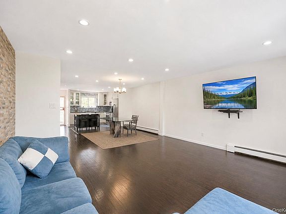 3rd image of 709 Ashford Street