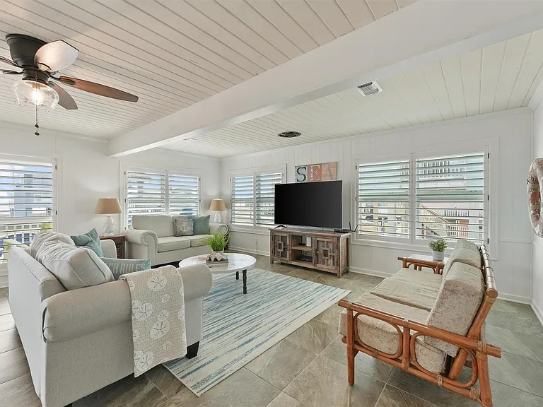 16634 Jamaica Beach Rd — Photo 7