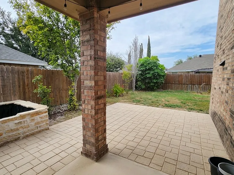 2307 Sage Dr — Photo 14