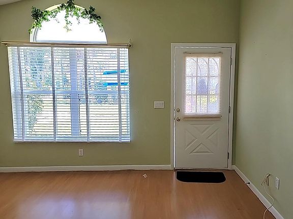 5th image of 1114 NW Lombardy Drive