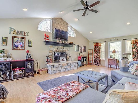 5th image of 478 Eagleview Dr Lot 1210 & 121