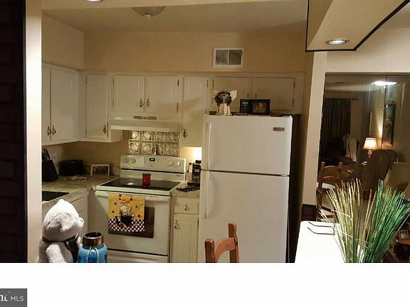 5th image of 5200 Hilltop Dr Unit 323