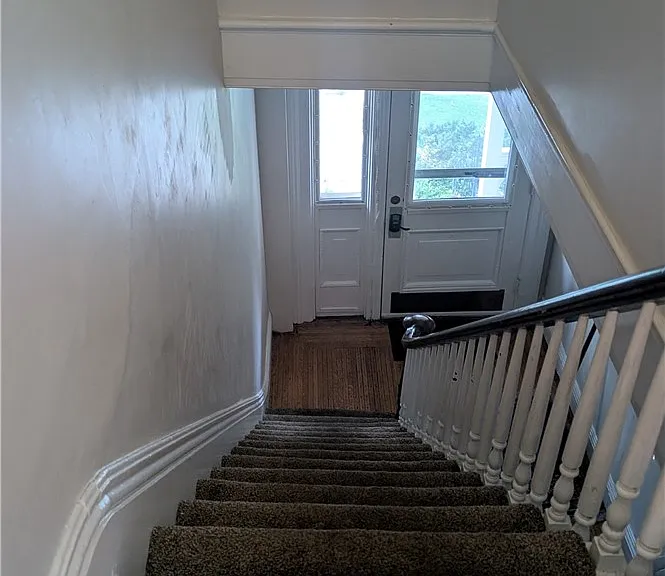 28 Vick Park #B — Photo 24